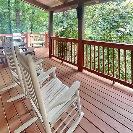 Splashing Sunrise, 2 Bedrooms, Private Pool, Arcade, Hot Tub, Sleeps 6 Pigeon Forge Eksteriør bilde