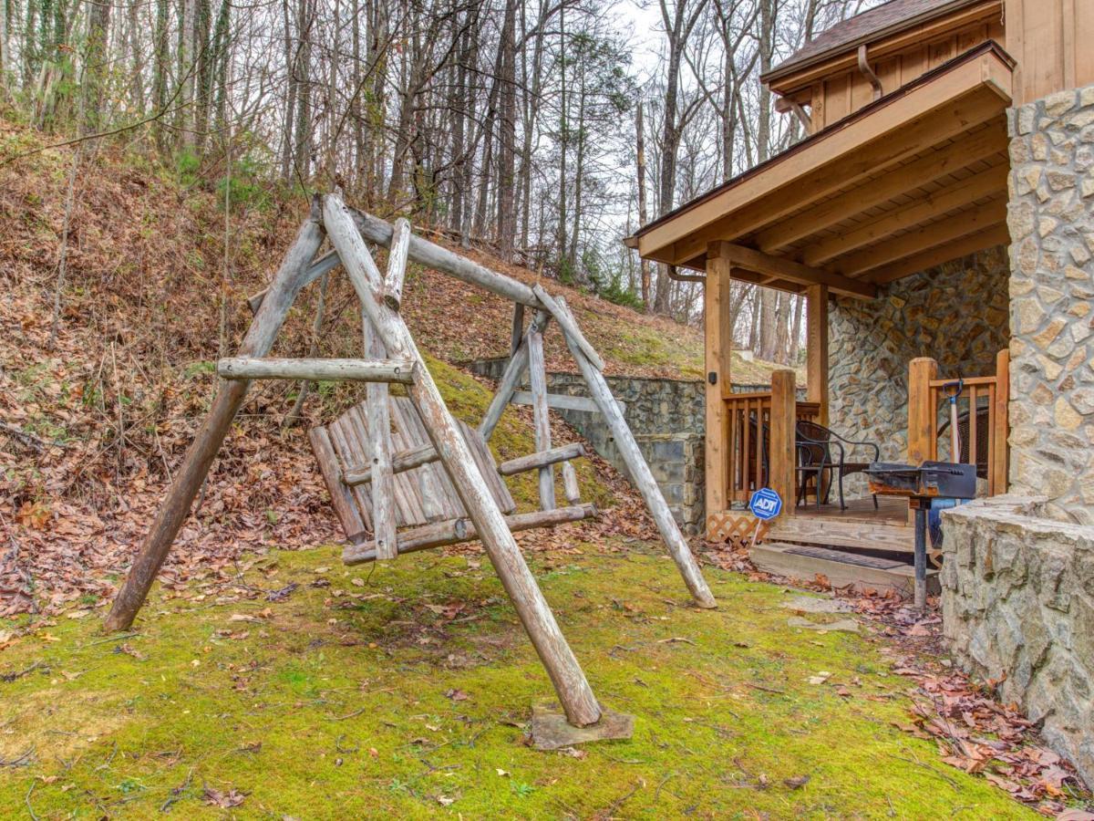 Splashing Sunrise, 2 Bedrooms, Private Pool, Arcade, Hot Tub, Sleeps 6 Pigeon Forge Eksteriør bilde
