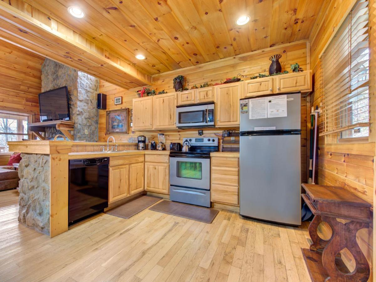 Splashing Sunrise, 2 Bedrooms, Private Pool, Arcade, Hot Tub, Sleeps 6 Pigeon Forge Eksteriør bilde