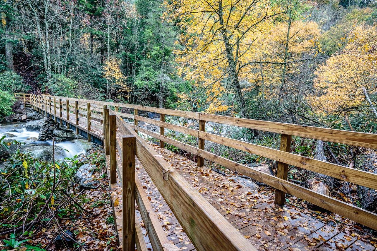Splashing Sunrise, 2 Bedrooms, Private Pool, Arcade, Hot Tub, Sleeps 6 Pigeon Forge Eksteriør bilde