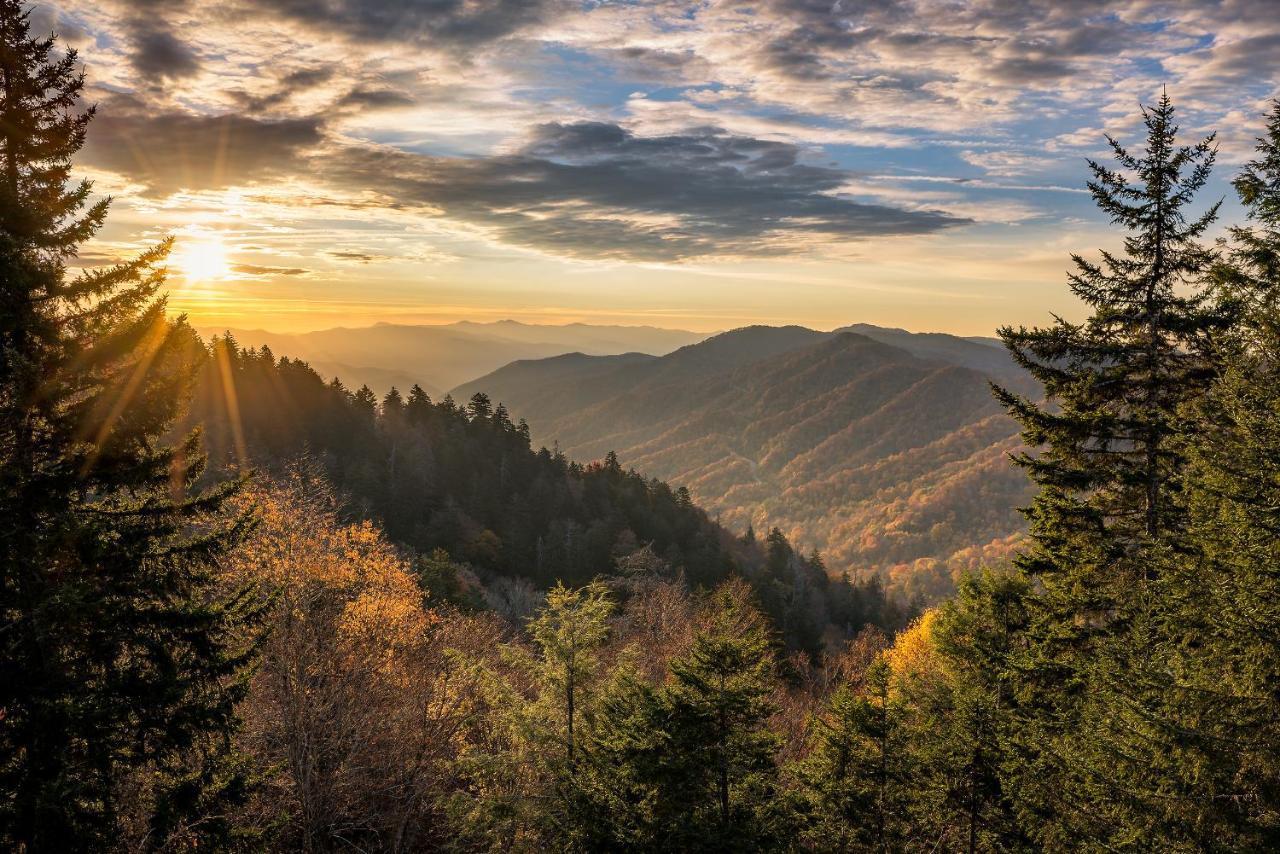 Splashing Sunrise, 2 Bedrooms, Private Pool, Arcade, Hot Tub, Sleeps 6 Pigeon Forge Eksteriør bilde
